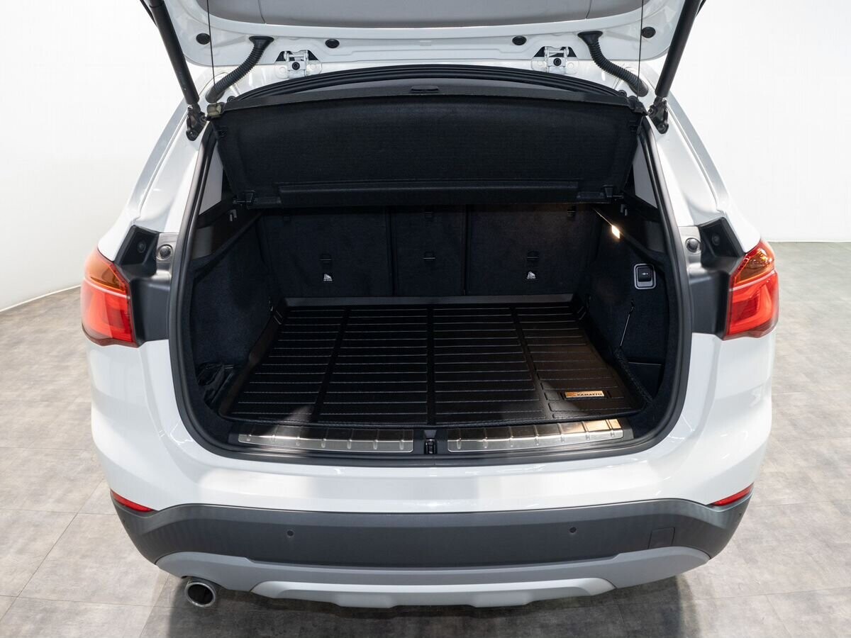 BMW X1 2016 - фото автомобиля