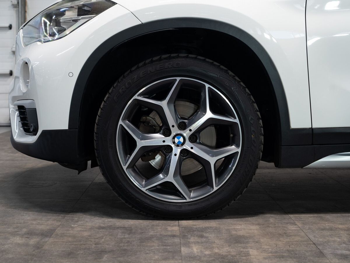 BMW X1 2016 - фото автомобиля