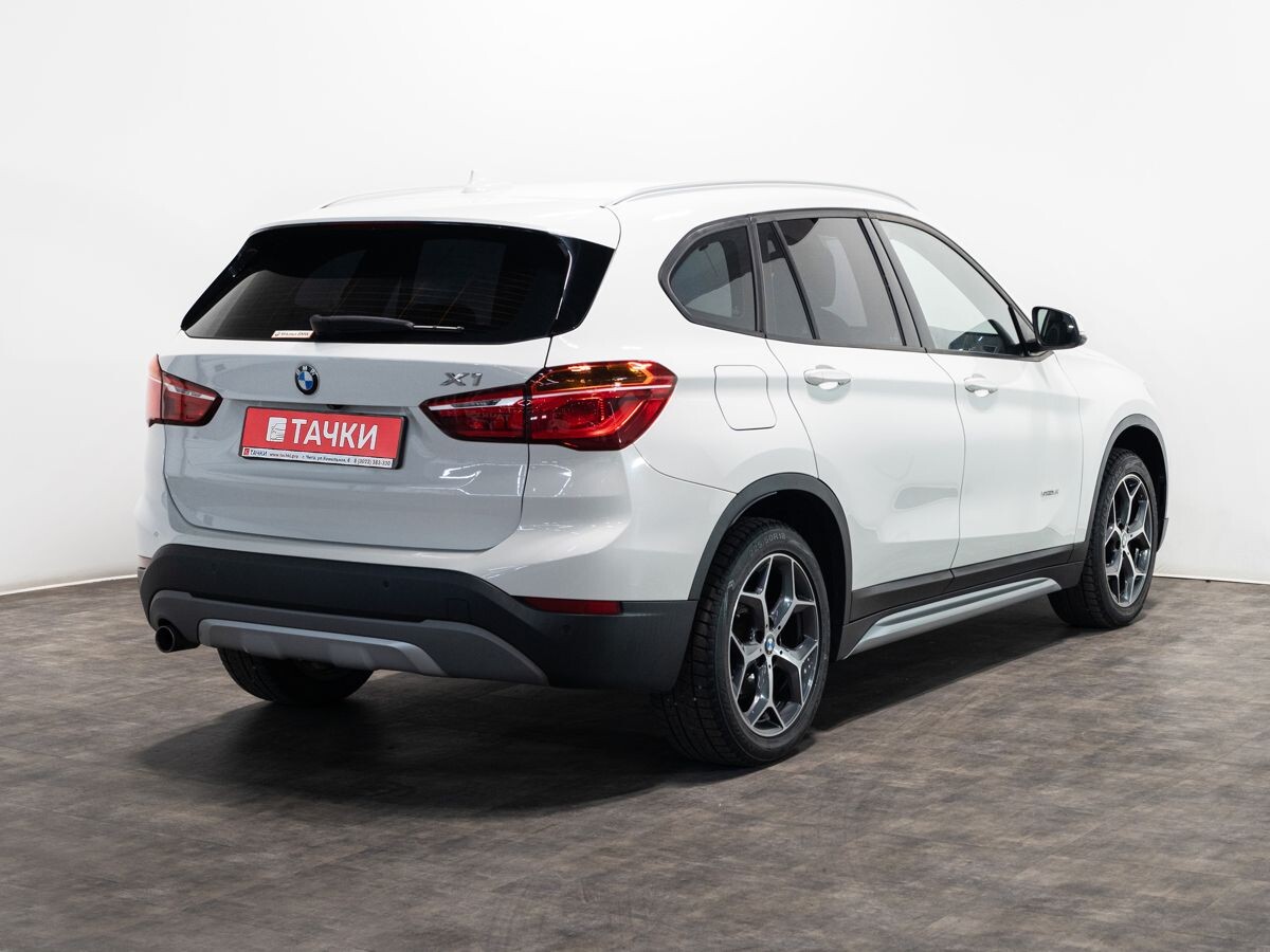 BMW X1 2016 - фото автомобиля