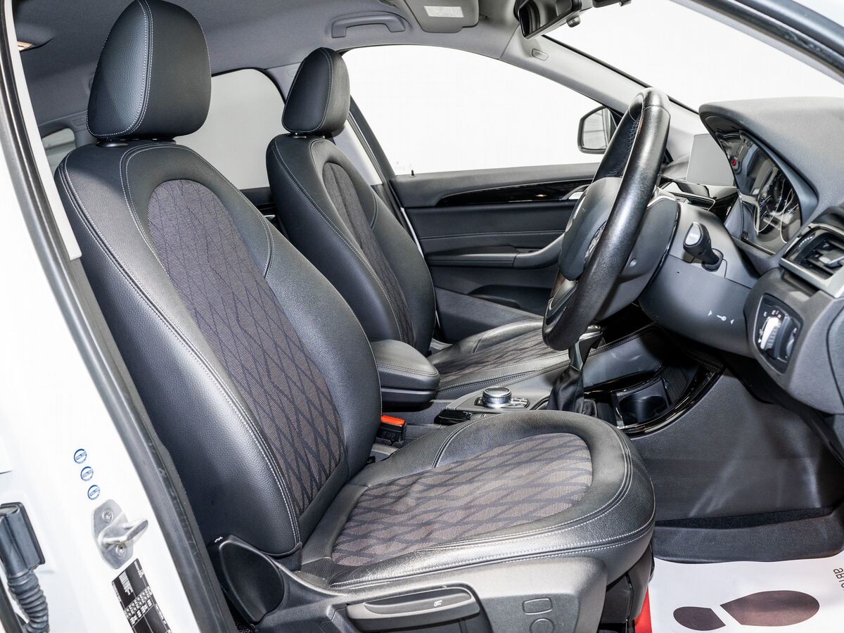 BMW X1 2016 - фото автомобиля