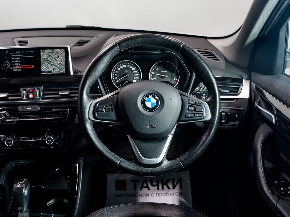 BMW X1 2016 - фото автомобиля