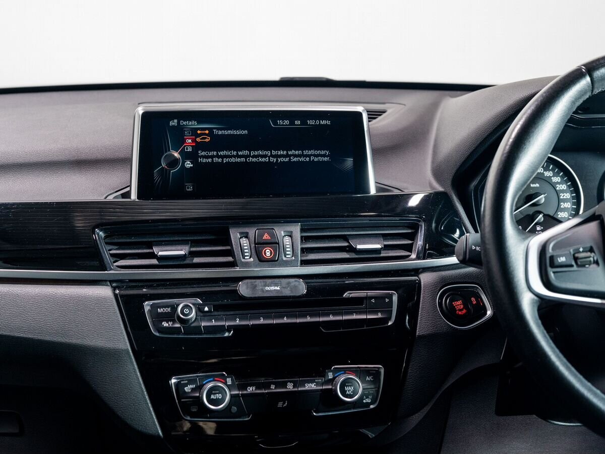 BMW X1 2016 - фото автомобиля