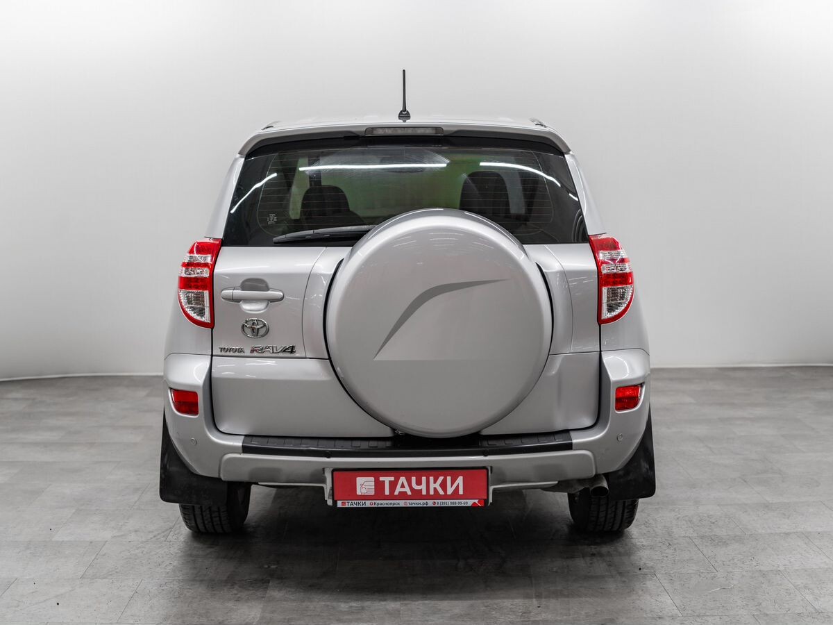 Toyota RAV4 2010 - фото автомобиля
