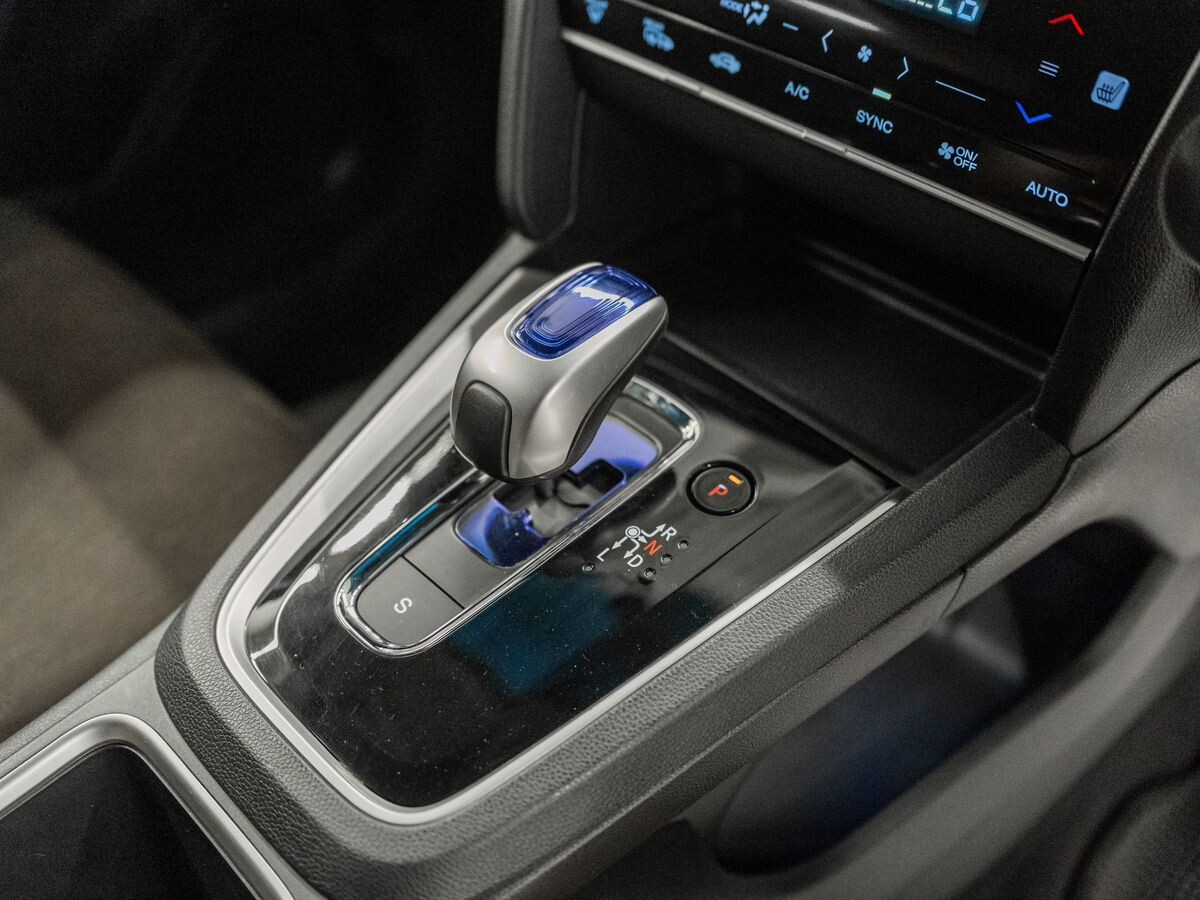 Honda Shuttle 2015 - фото автомобиля