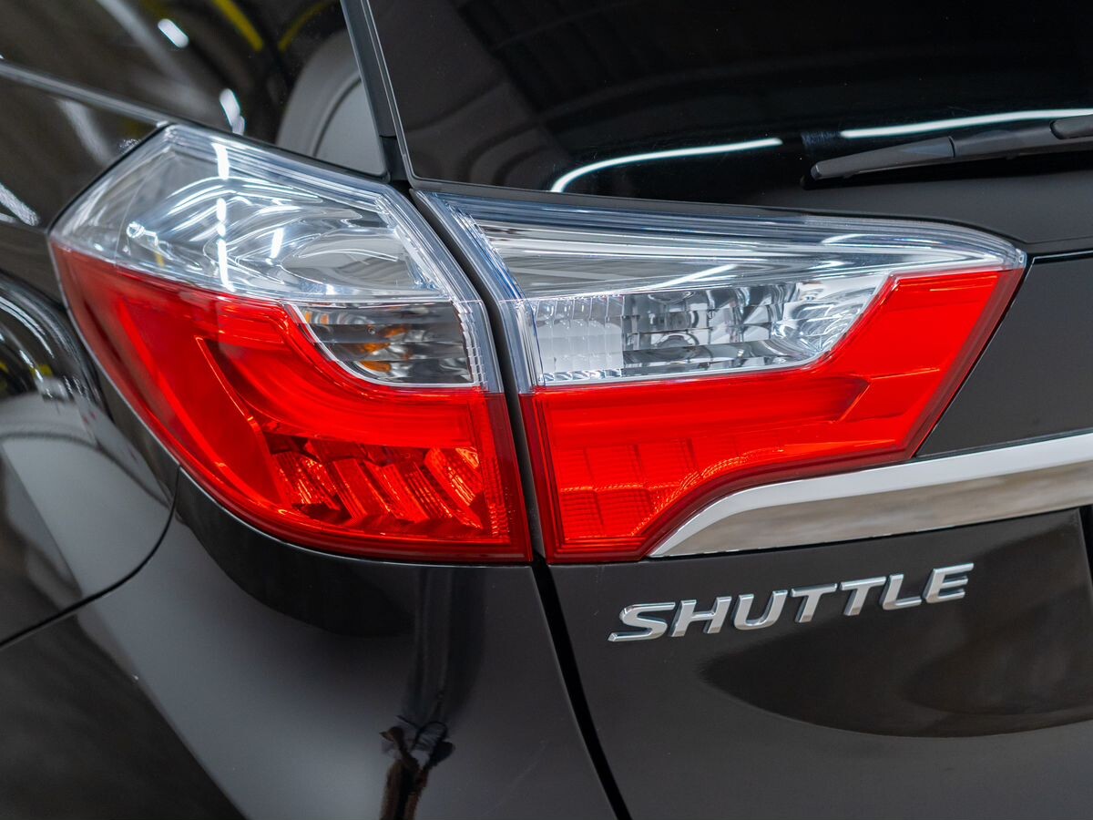Honda Shuttle 2015 - фото автомобиля