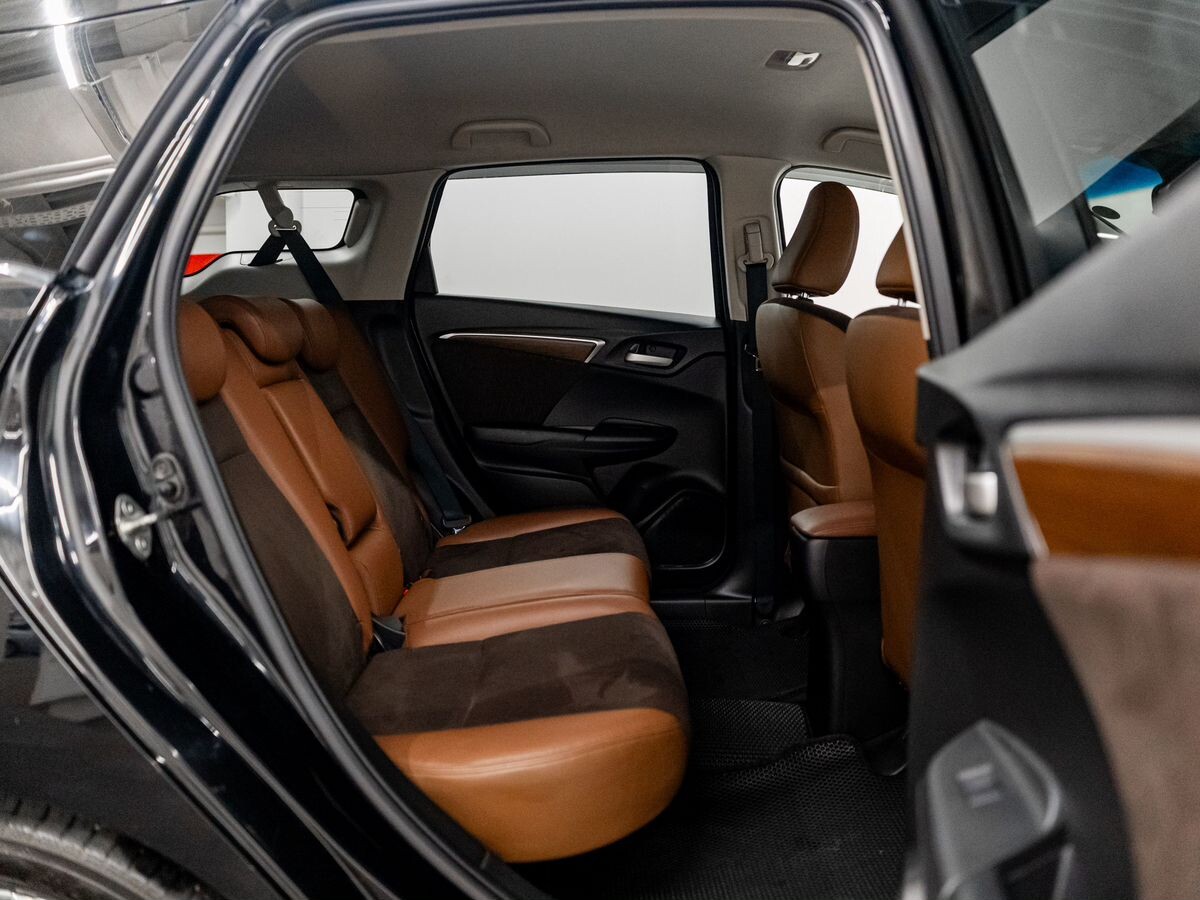 Honda Shuttle 2015 - фото автомобиля