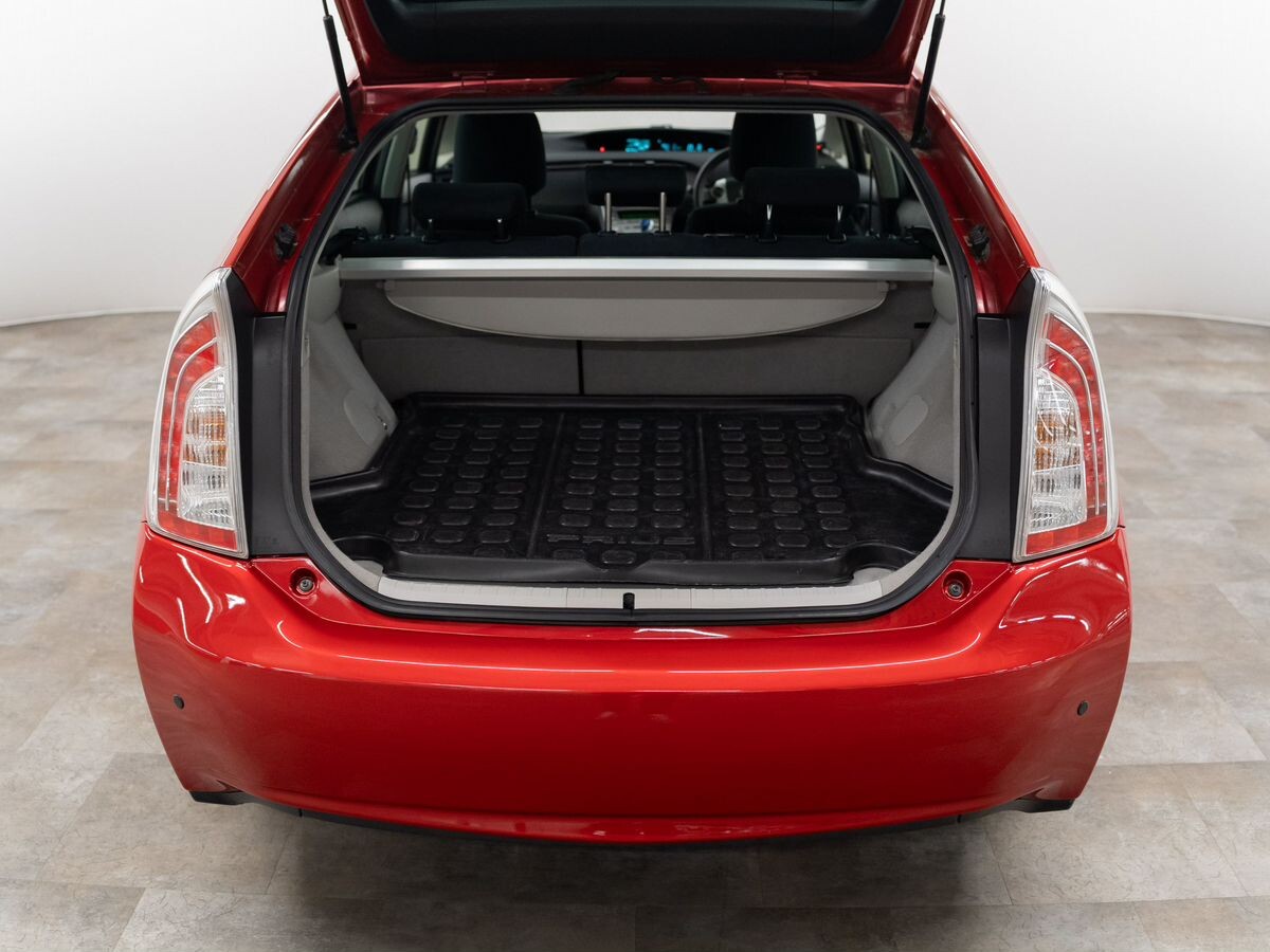 Toyota Prius 2012 - фото автомобиля