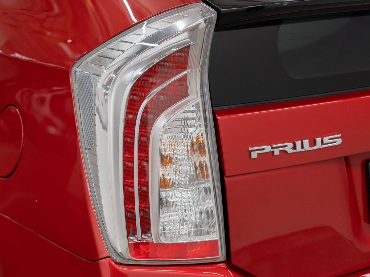 Toyota Prius 2012 - фото автомобиля