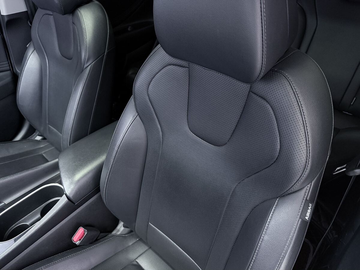 Hyundai Elantra 2023 - фото автомобиля