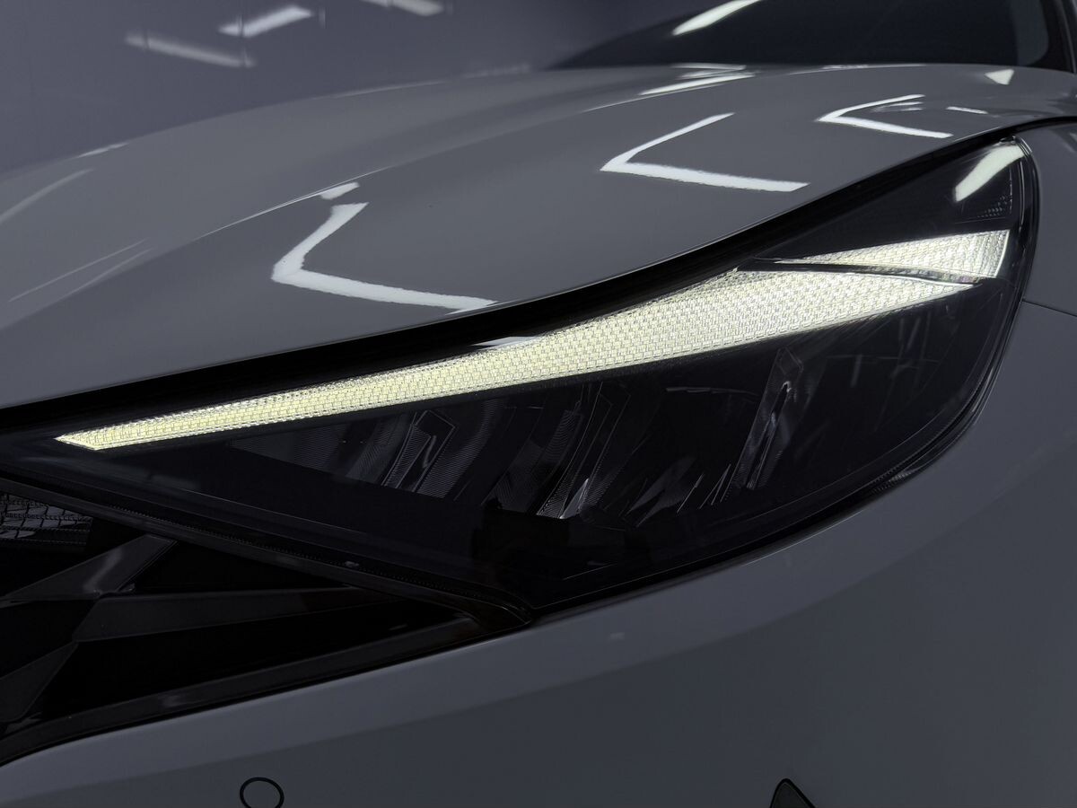 Hyundai Elantra 2023 - фото автомобиля