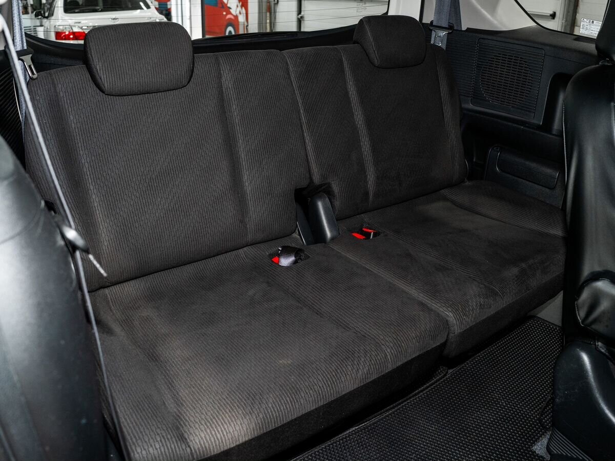 Honda Freed 2010 - фото автомобиля