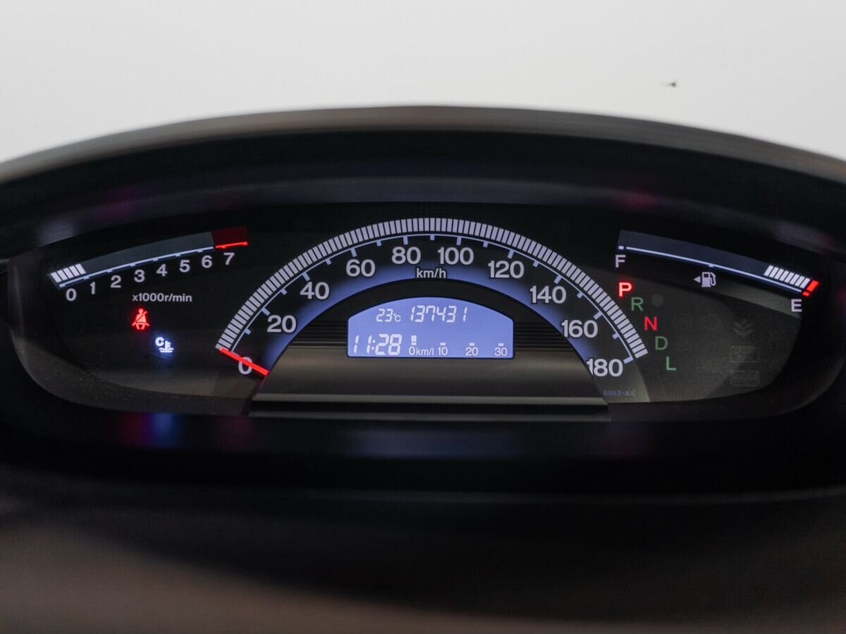Honda Freed 2012 - фото автомобиля