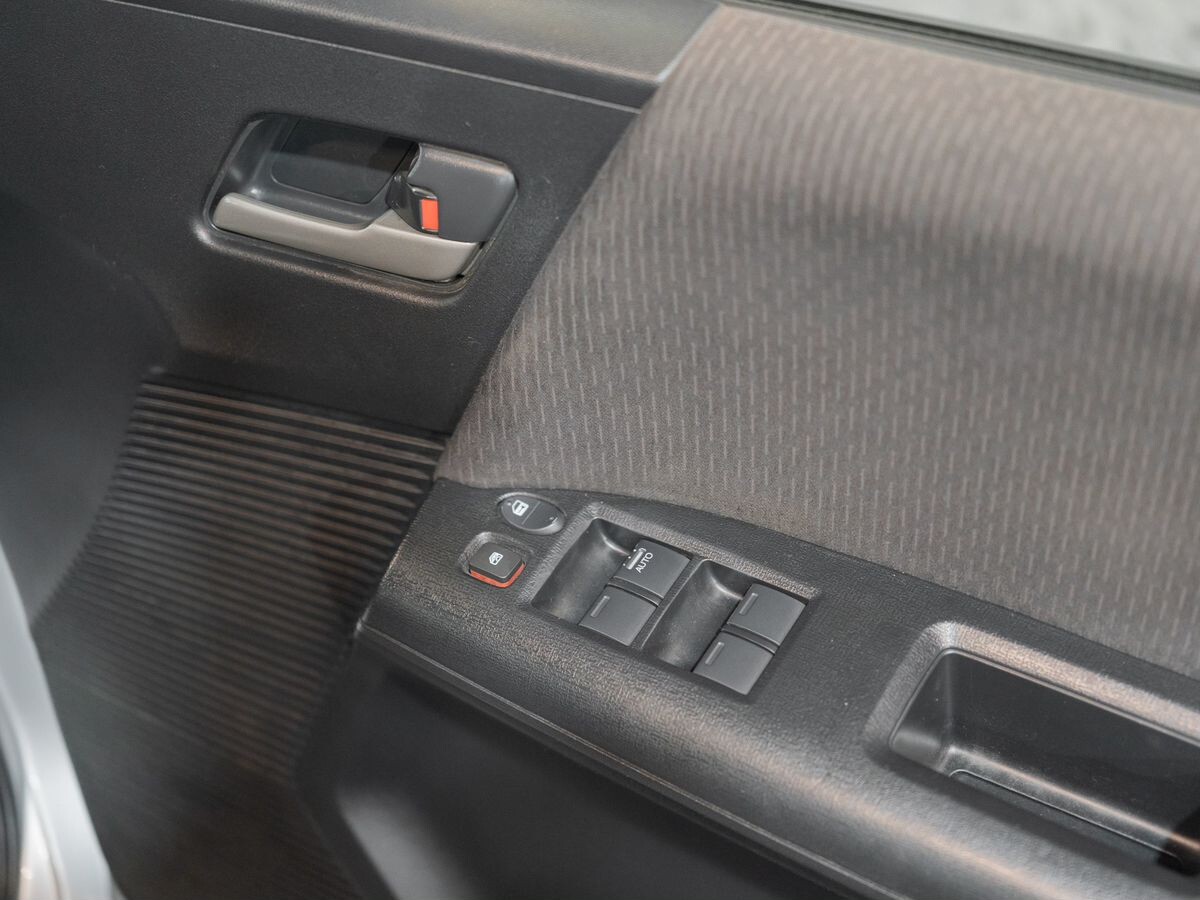 Honda Freed 2012 - фото автомобиля