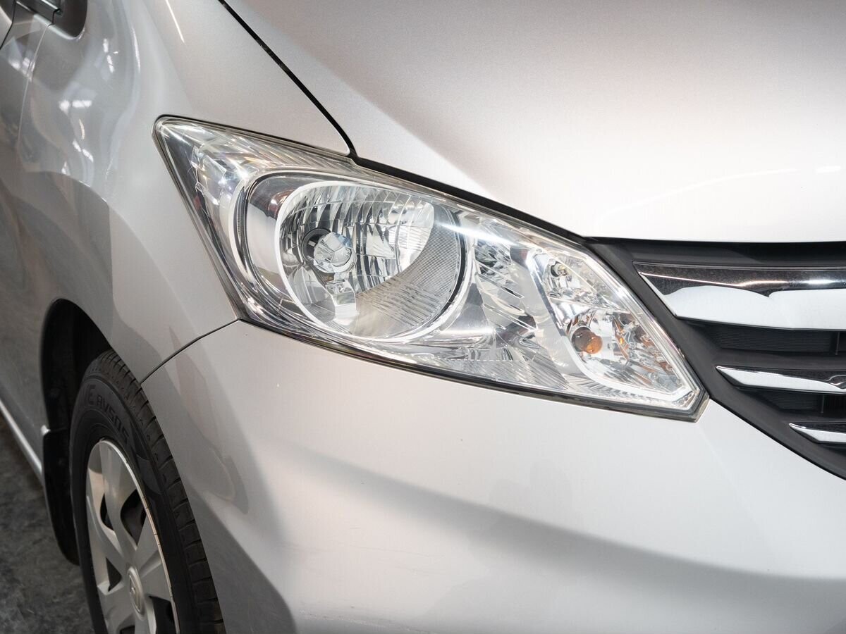 Honda Freed 2012 - фото автомобиля