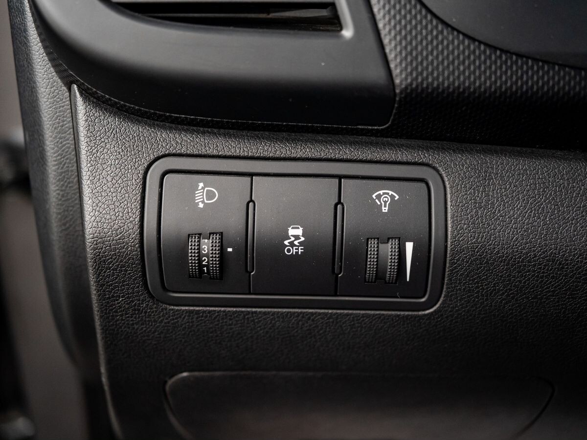 Hyundai Solaris 2012 - фото автомобиля