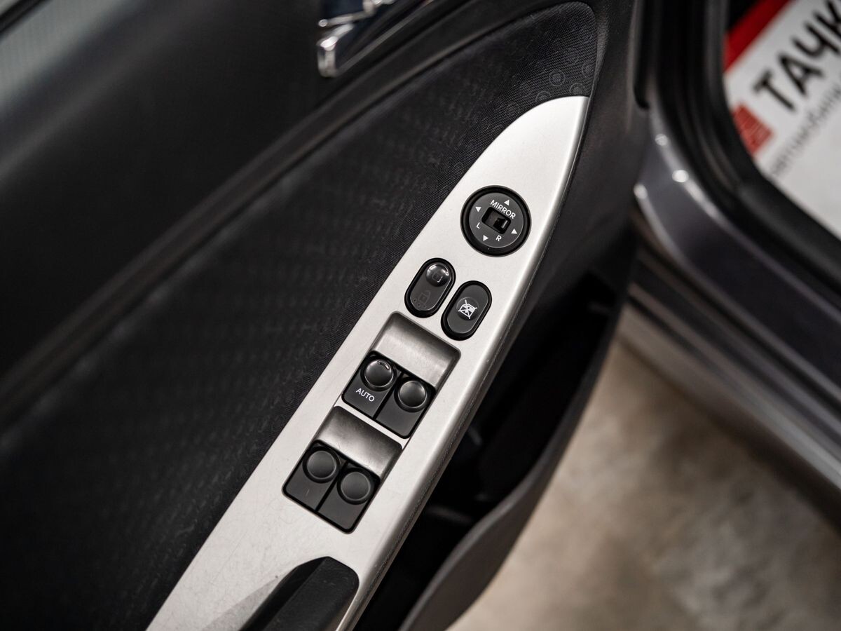 Hyundai Solaris 2012 - фото автомобиля