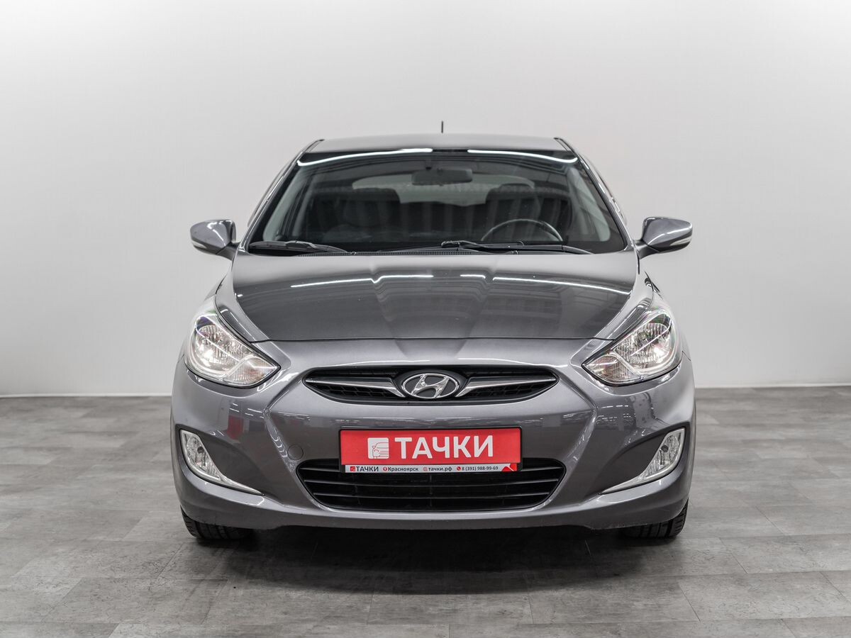 Hyundai Solaris 2012 - фото автомобиля