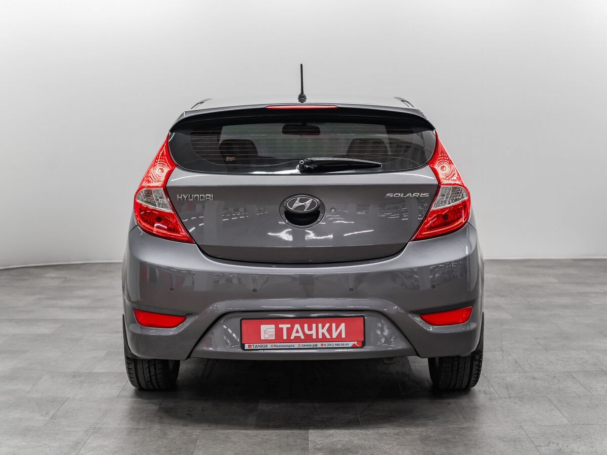 Hyundai Solaris 2012 - фото автомобиля
