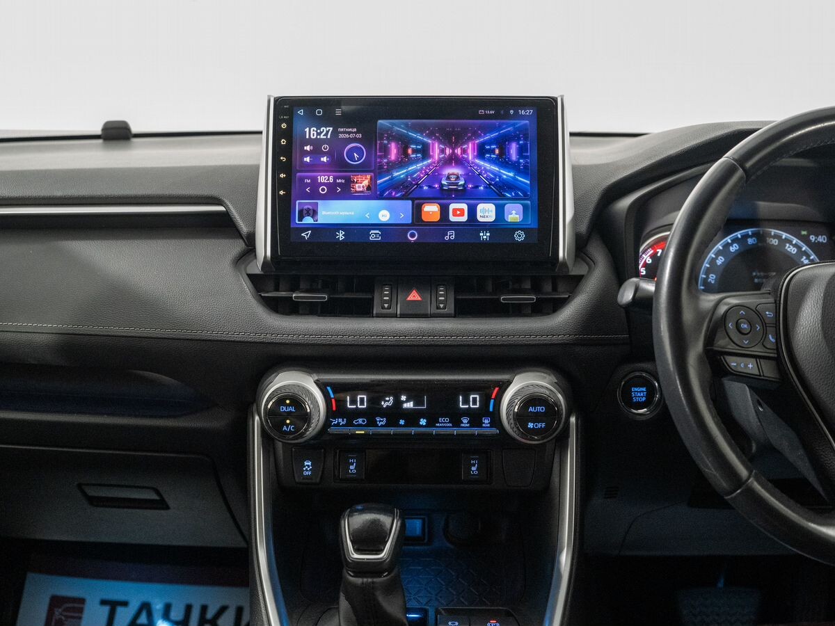 Toyota RAV4 2020 - фото автомобиля