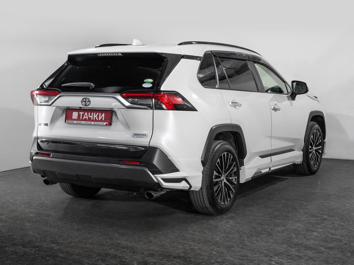 Toyota RAV4 2020 - фото автомобиля