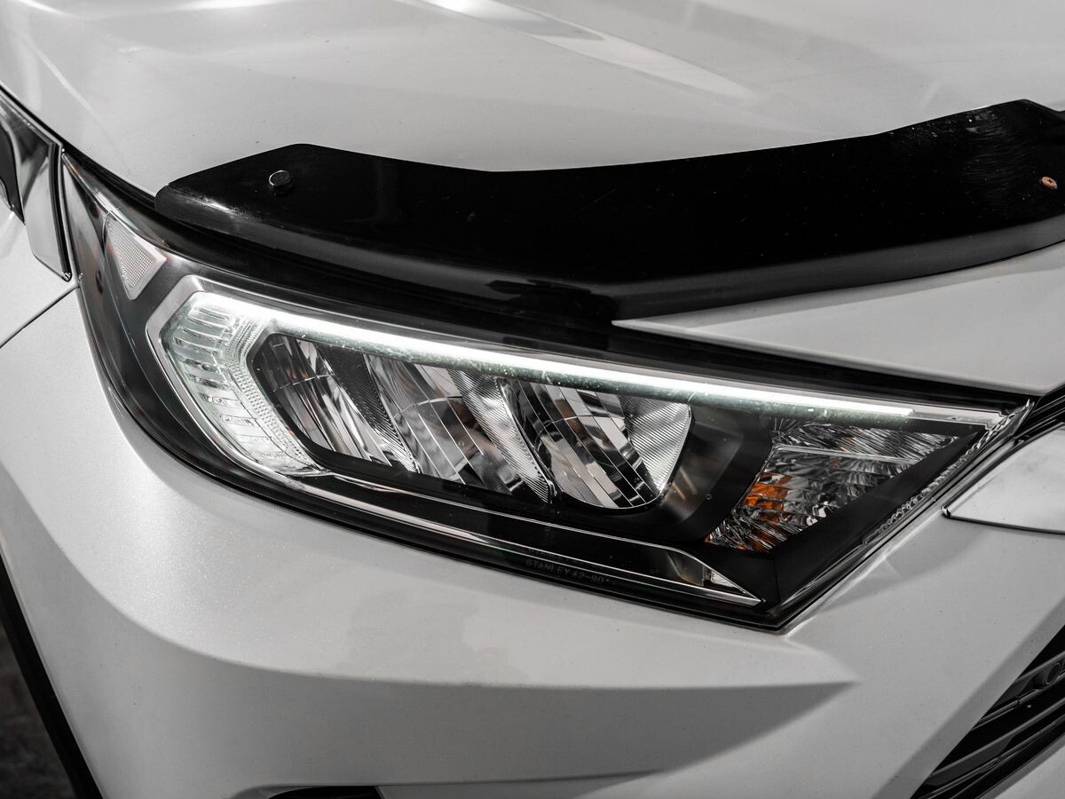 Toyota RAV4 2020 - фото автомобиля