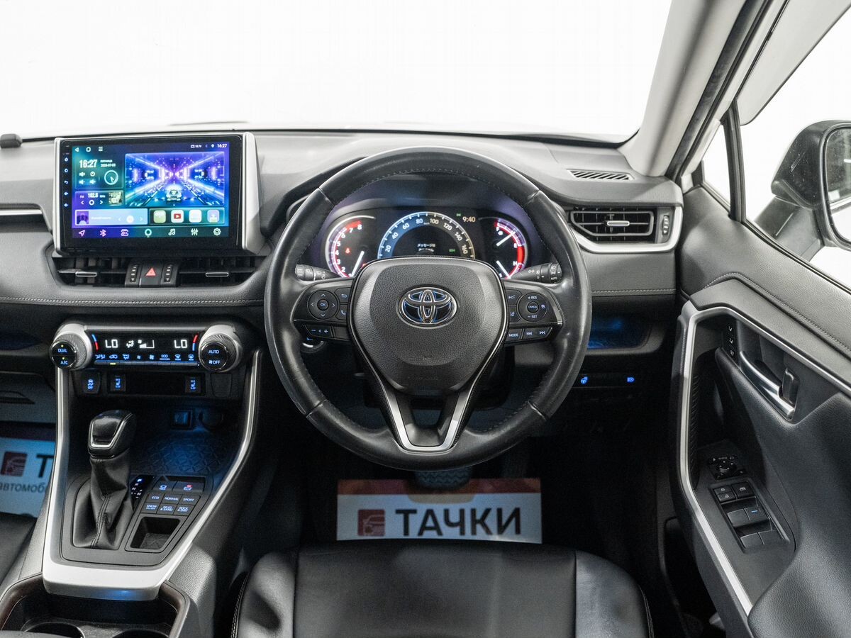 Toyota RAV4 2020 - фото автомобиля