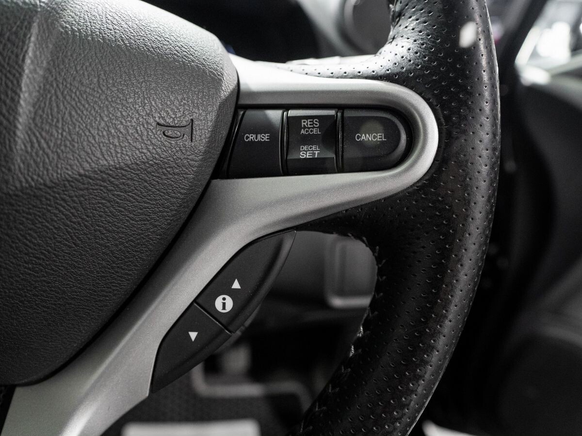 Honda Insight 2011 - фото автомобиля