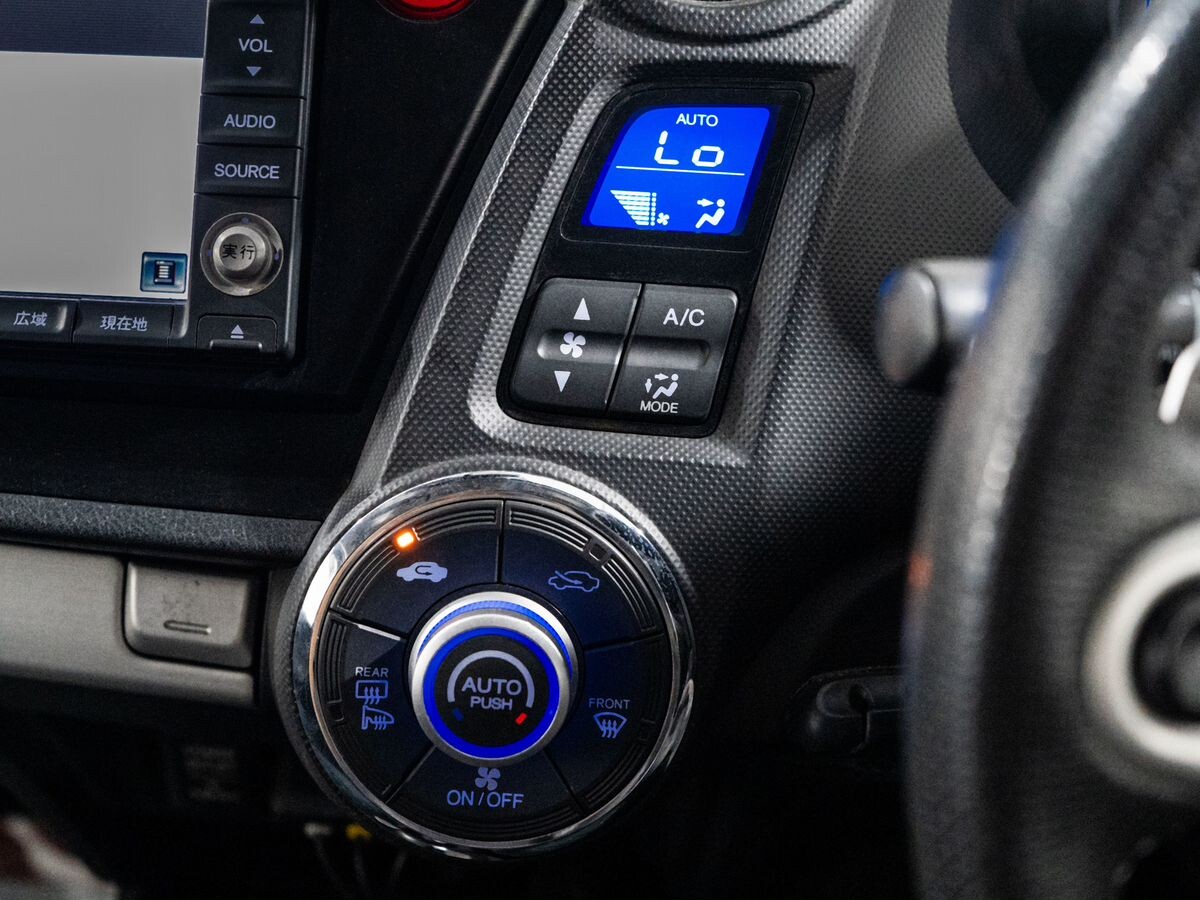 Honda Insight 2011 - фото автомобиля
