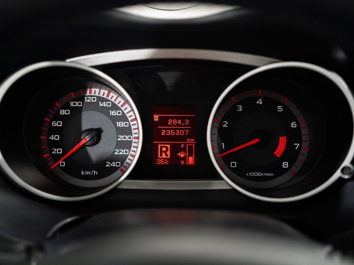 Mitsubishi Outlander 2008 - фото автомобиля