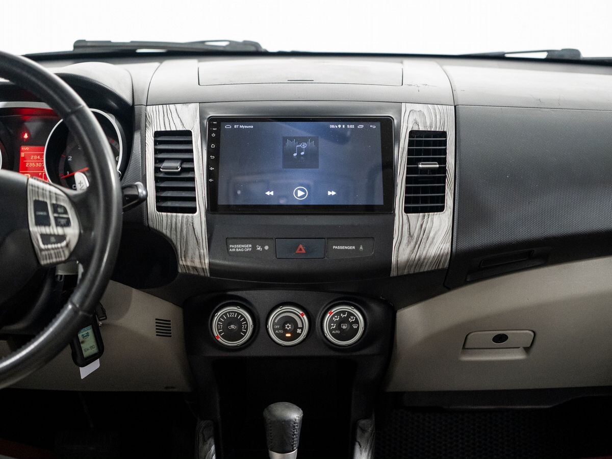 Mitsubishi Outlander 2008 - фото автомобиля