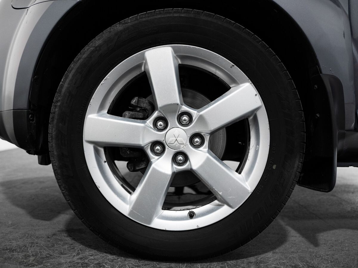 Mitsubishi Outlander 2008 - фото автомобиля