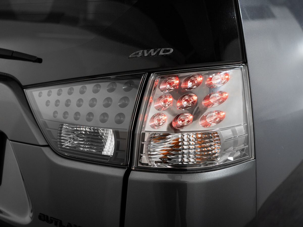 Mitsubishi Outlander 2008 - фото автомобиля