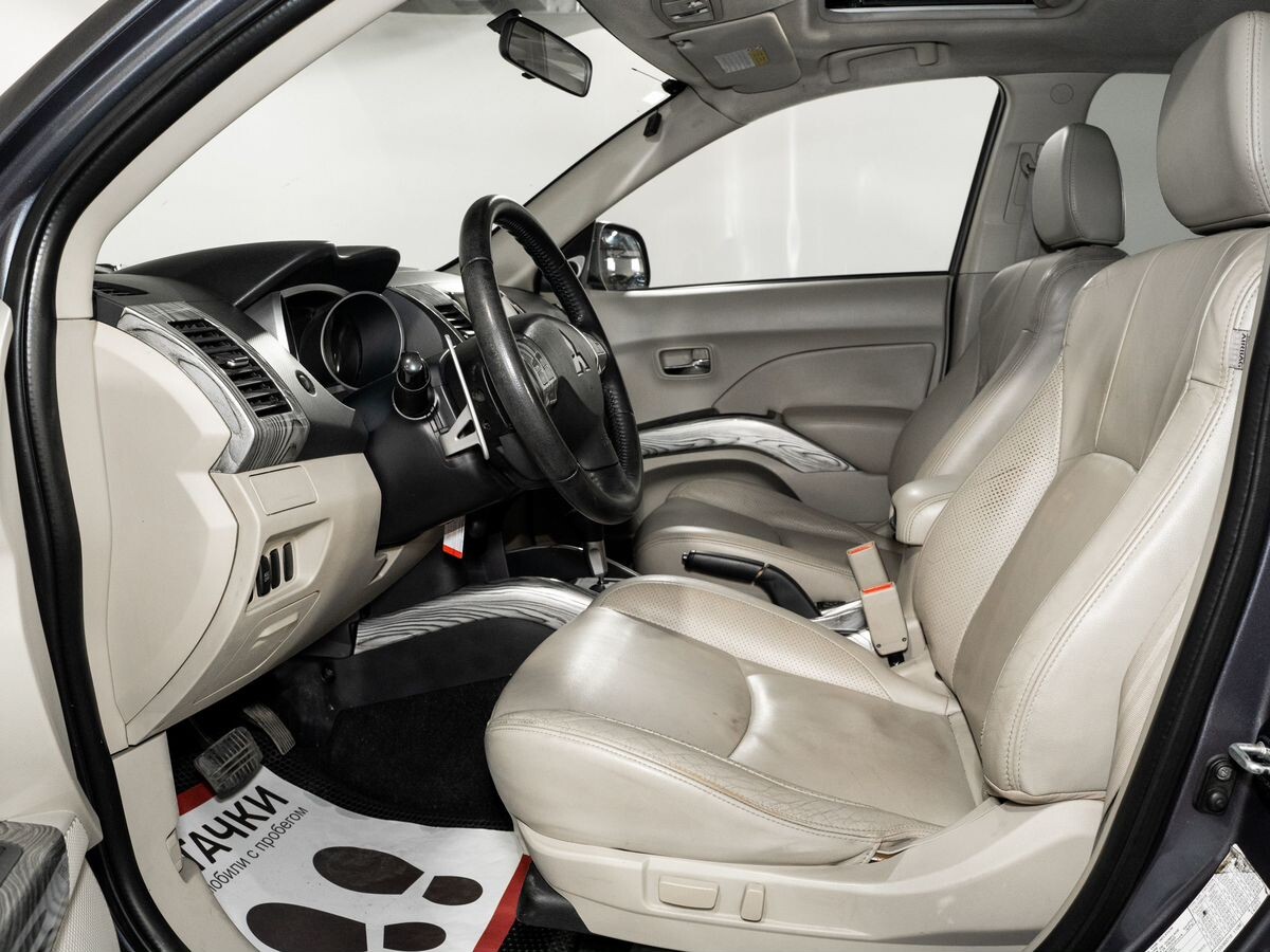 Mitsubishi Outlander 2008 - фото автомобиля