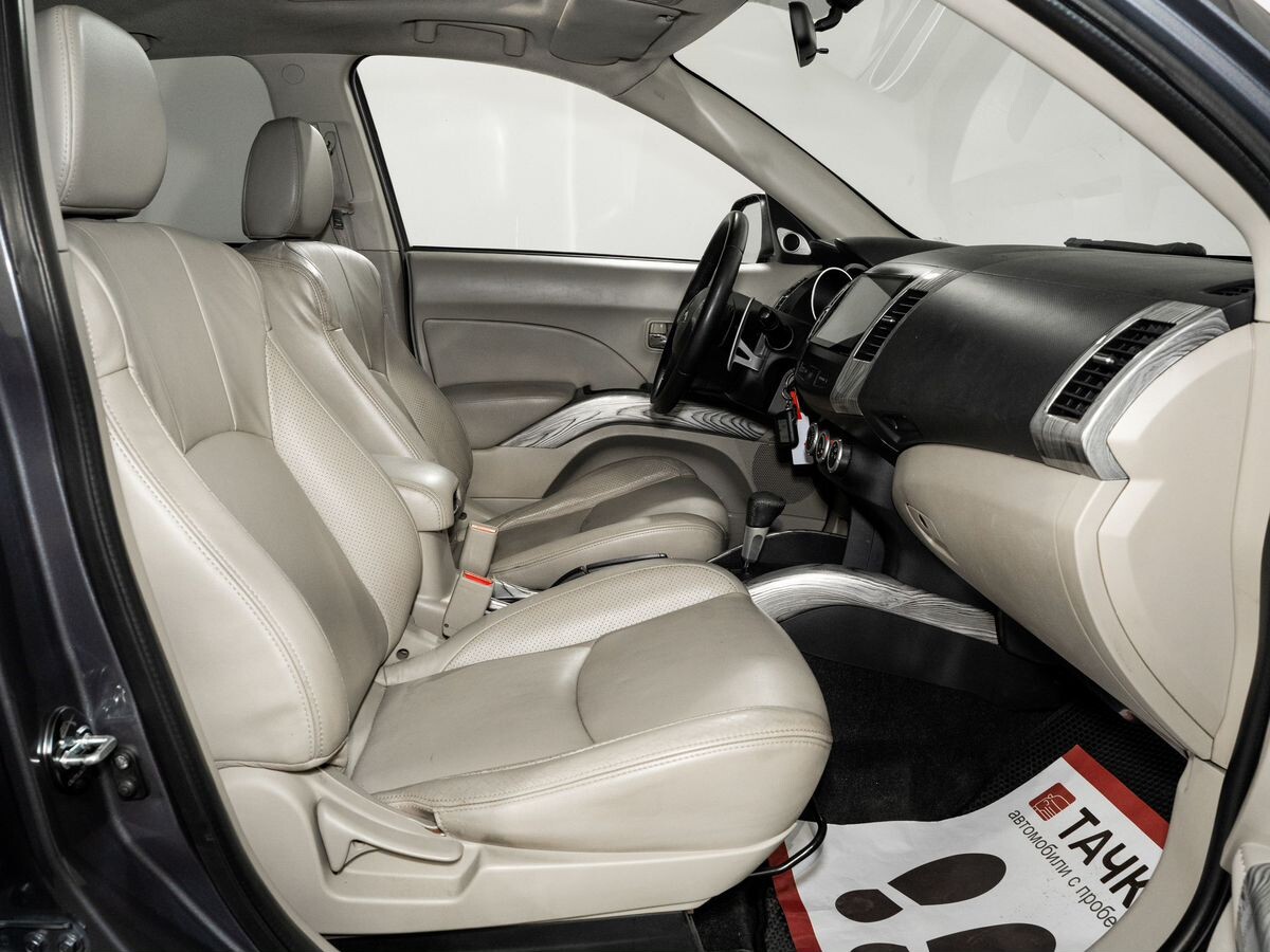 Mitsubishi Outlander 2008 - фото автомобиля