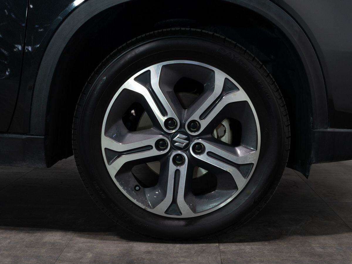 Suzuki Escudo 2015 - фото автомобиля