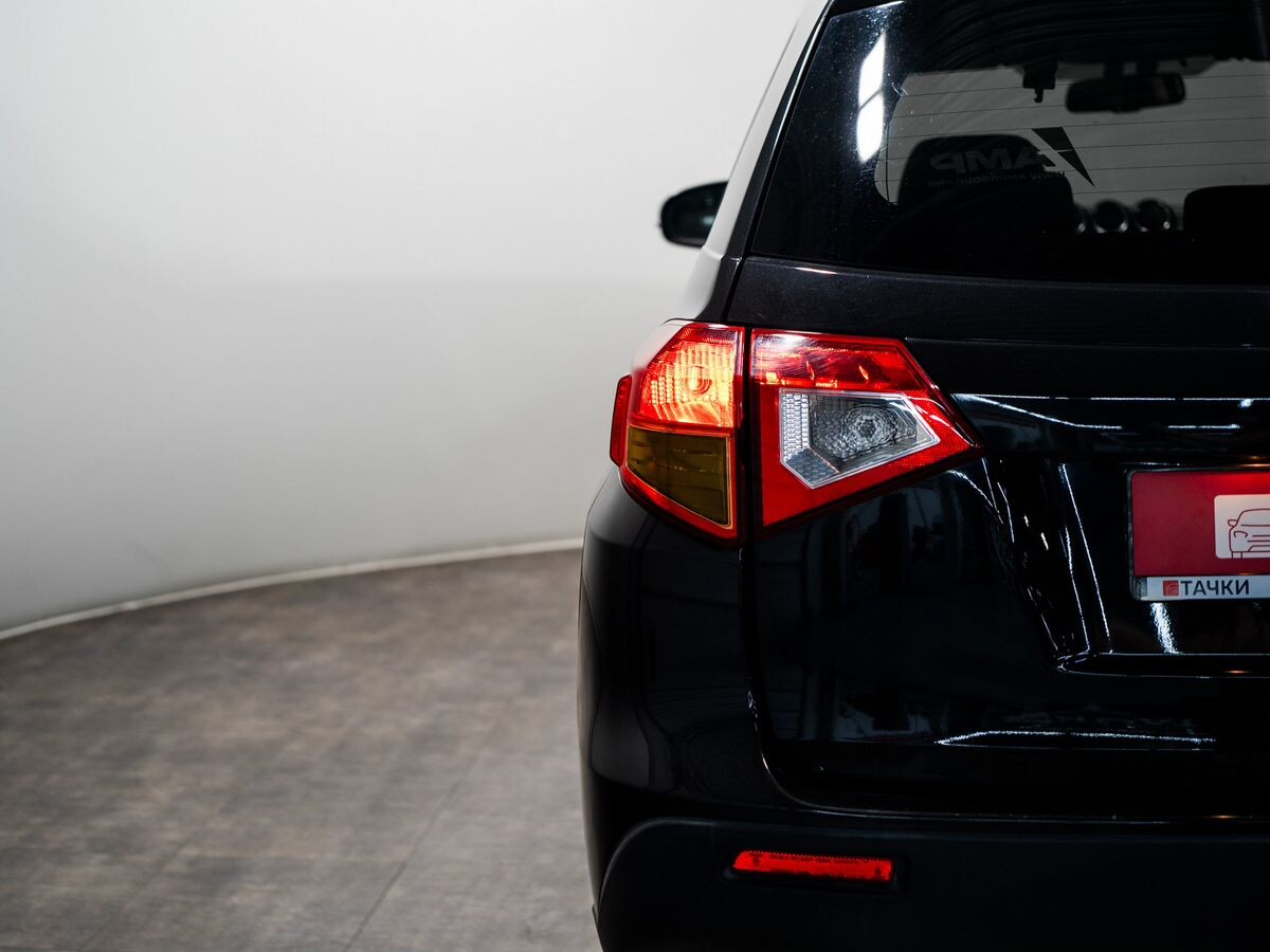 Suzuki Escudo 2015 - фото автомобиля