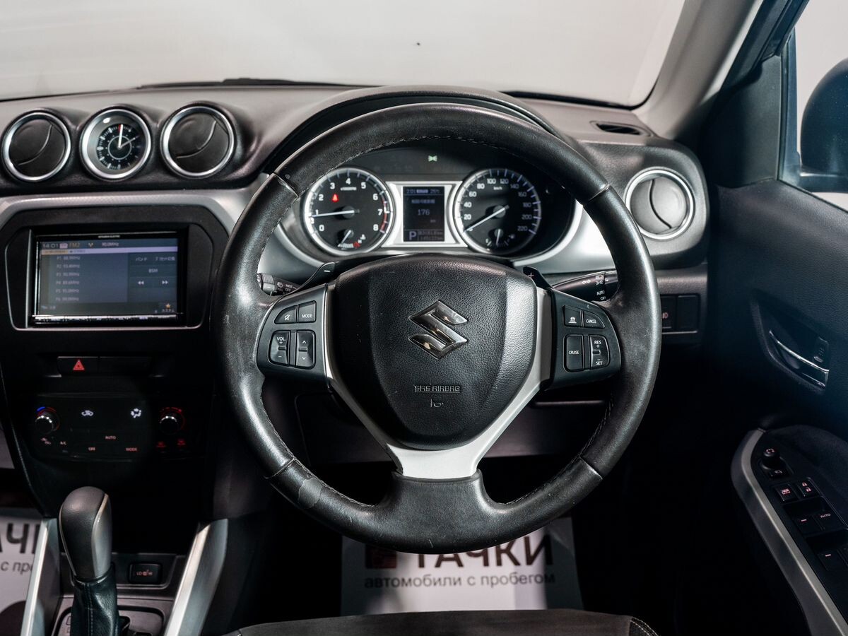 Suzuki Escudo 2015 - фото автомобиля