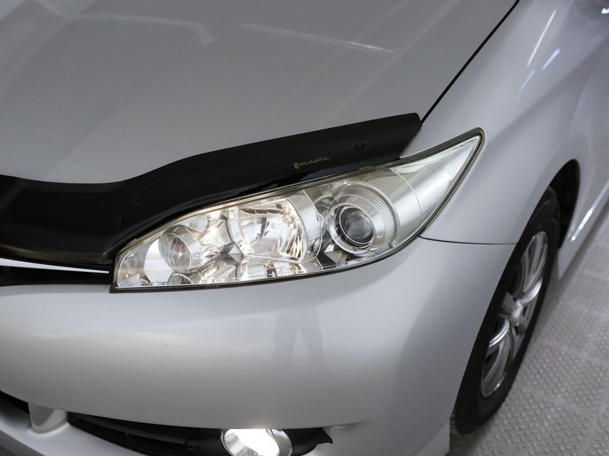 Toyota Wish 2014 - фото автомобиля