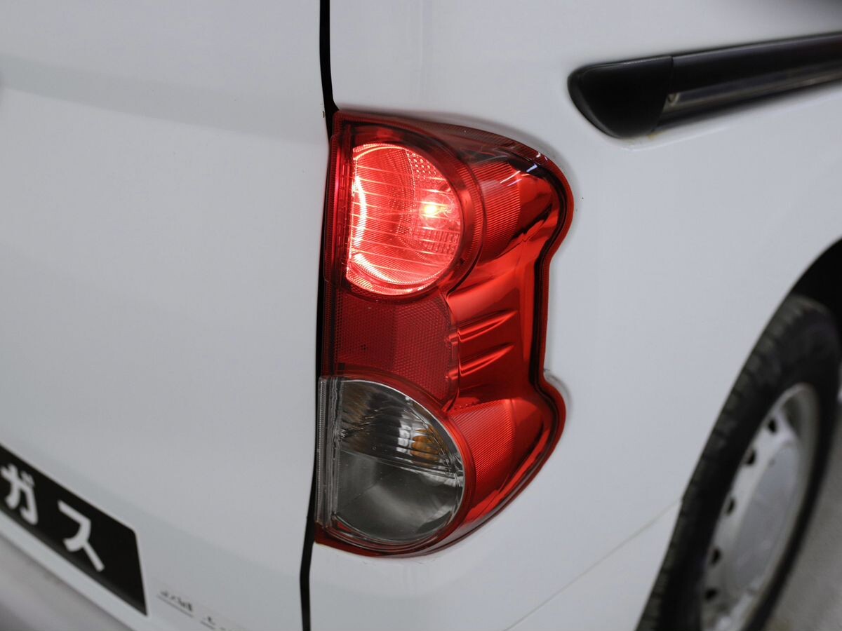 Nissan NV200 2014 - фото автомобиля