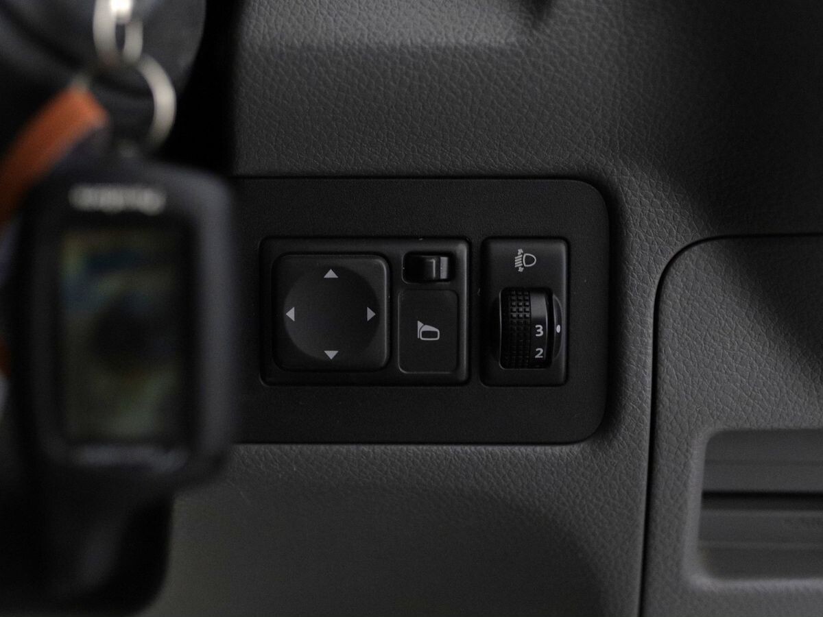 Nissan NV200 2014 - фото автомобиля