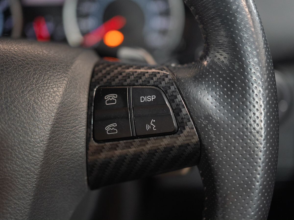 Toyota Wish 2009 - фото автомобиля