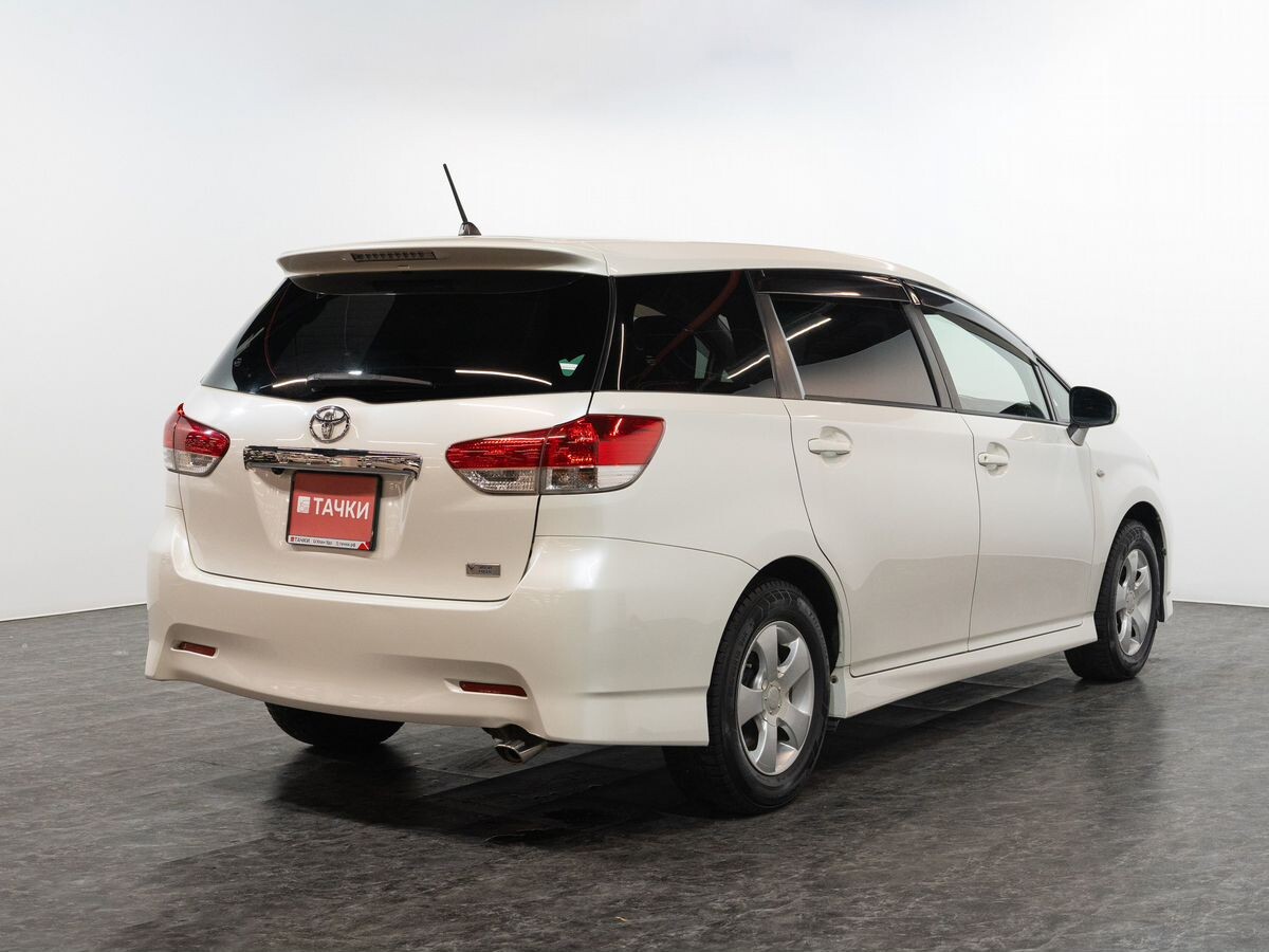 Toyota Wish 2009 - фото автомобиля