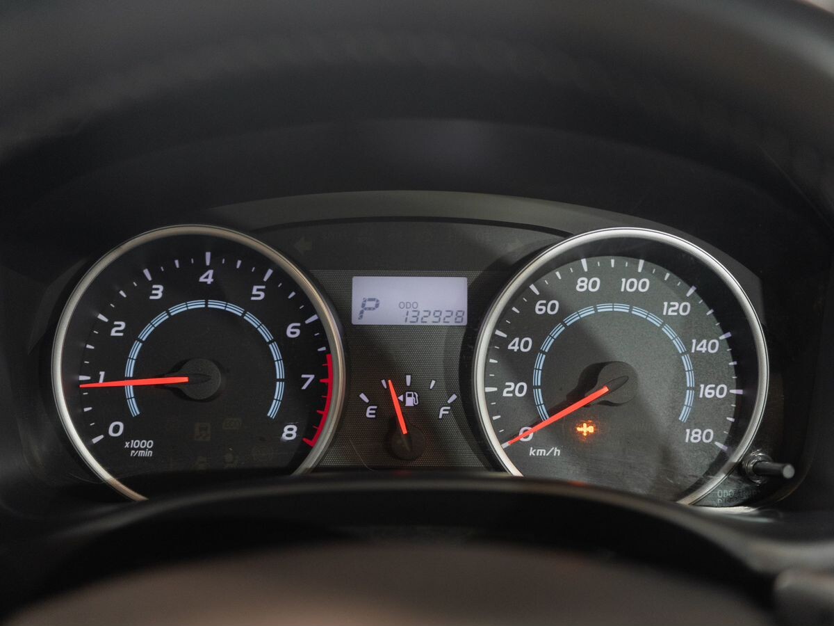 Toyota Wish 2009 - фото автомобиля