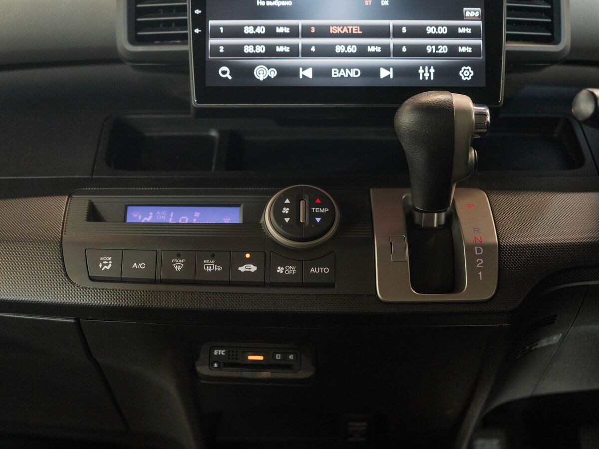 Honda Freed 2015 - фото автомобиля