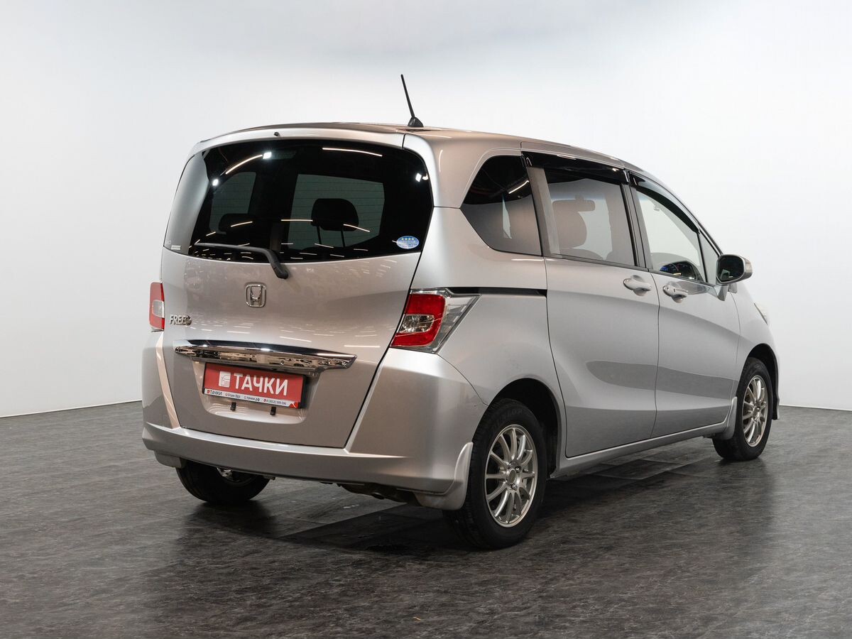 Honda Freed 2015 - фото автомобиля