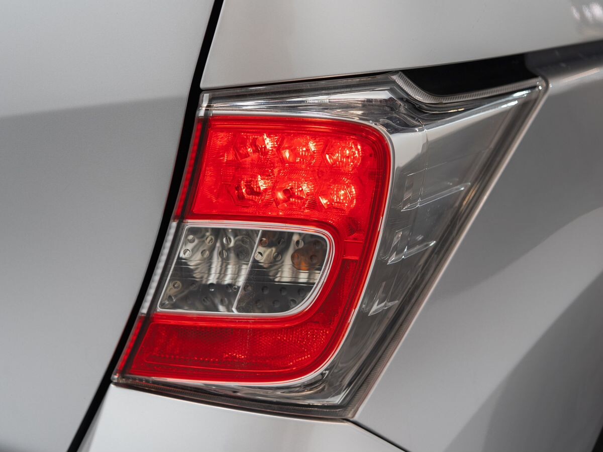 Honda Freed 2015 - фото автомобиля