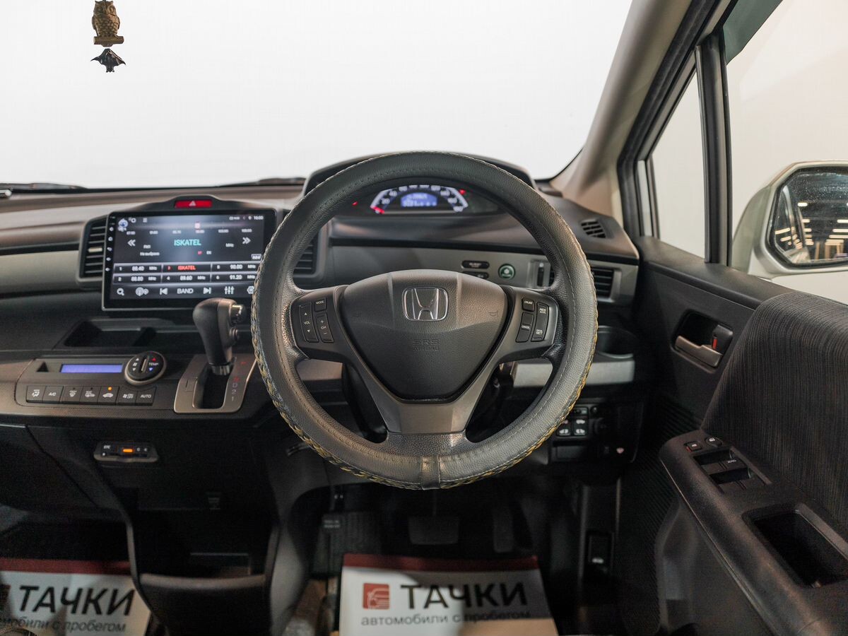 Honda Freed 2015 - фото автомобиля