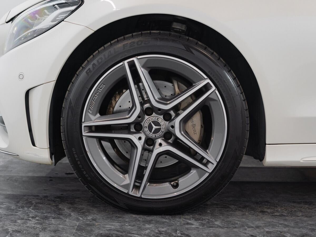 Mercedes-Benz C-Class 2019 - фото автомобиля