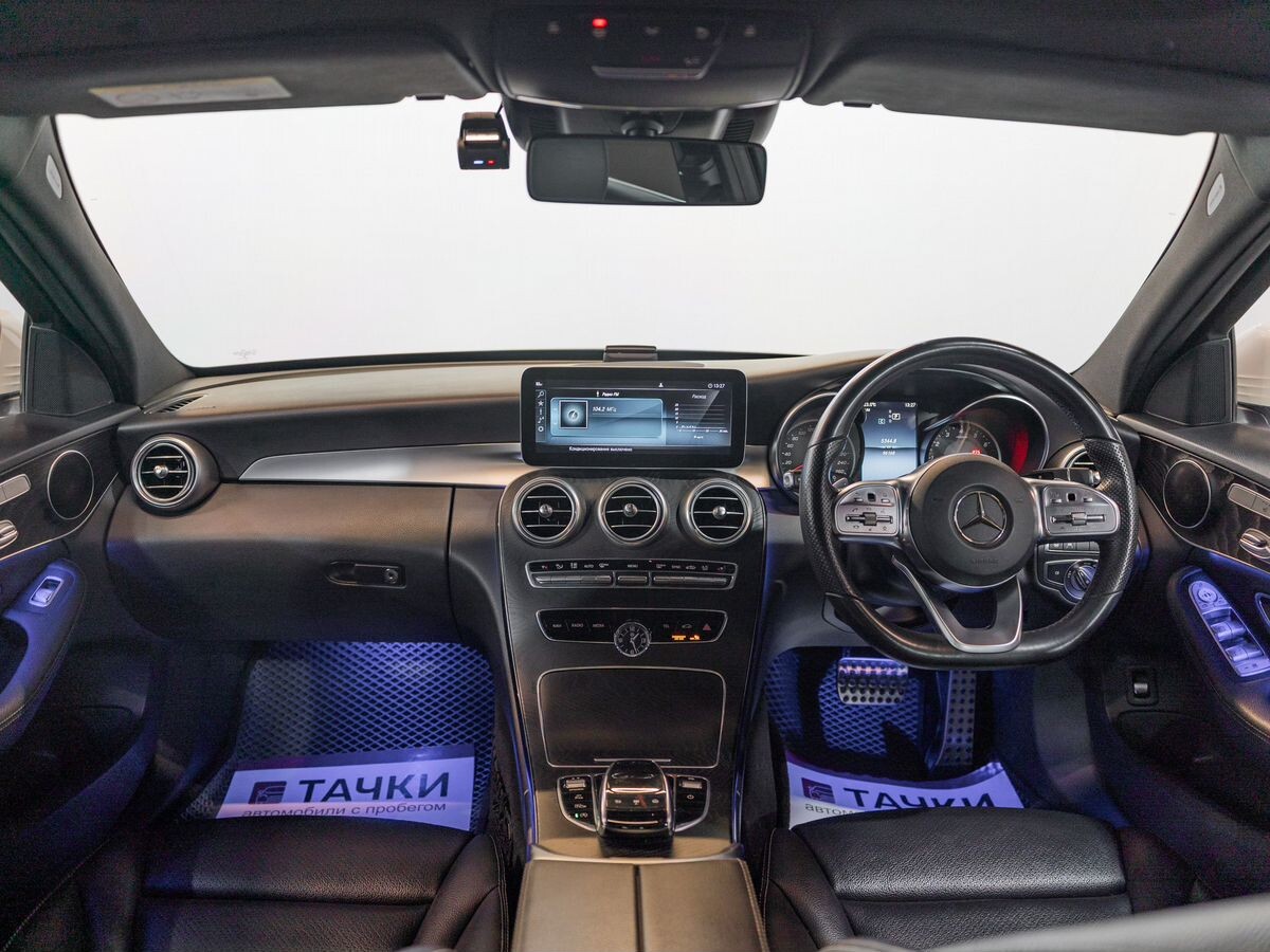 Mercedes-Benz C-Class 2019 - фото автомобиля