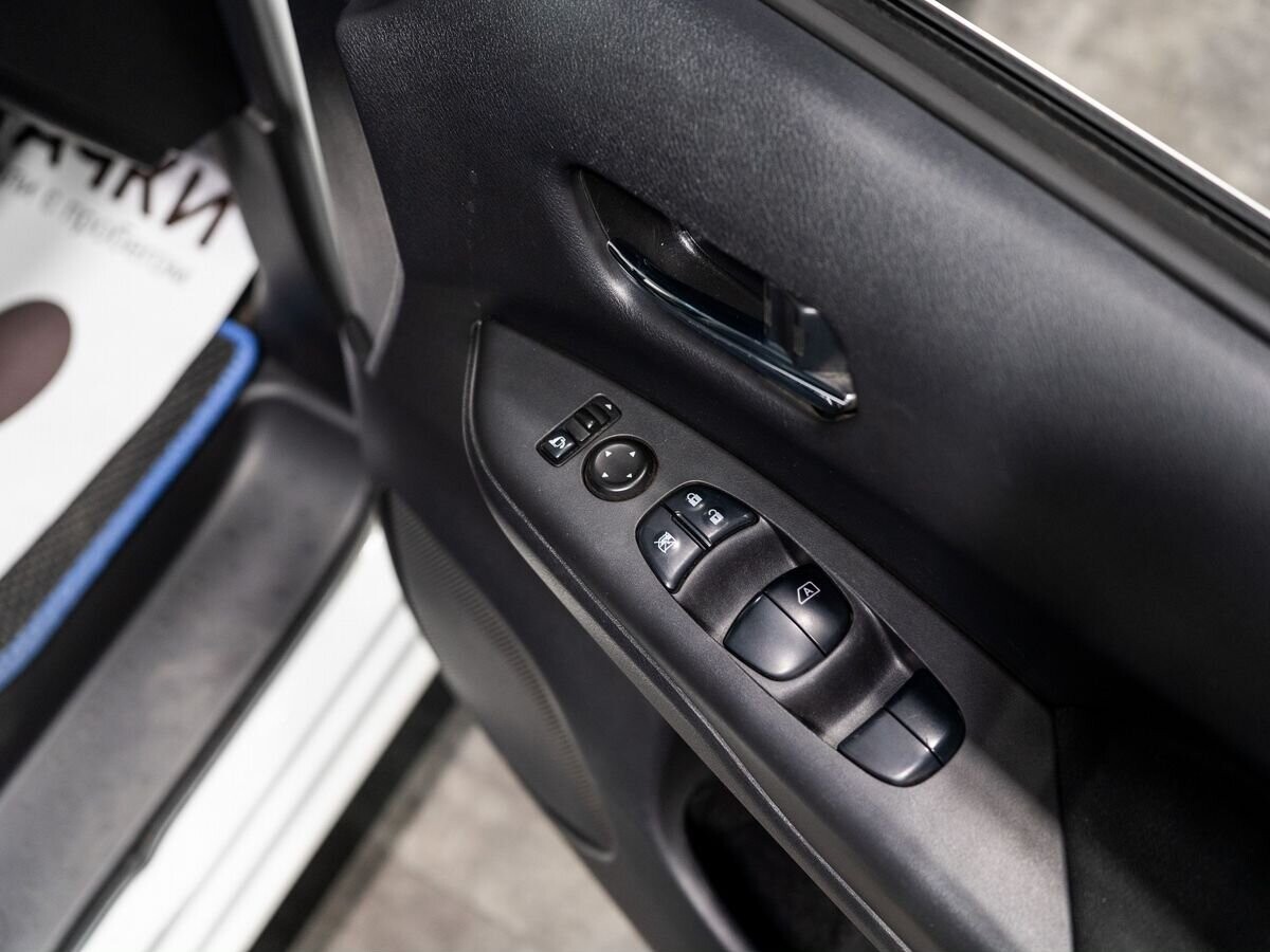 Nissan Serena 2018 - фото автомобиля